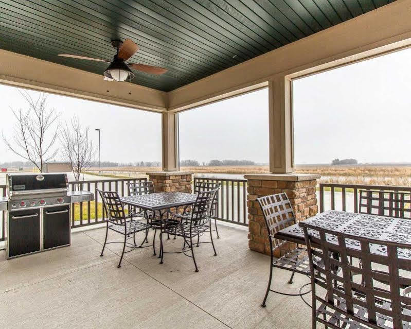 Mainstay Suites Stanley Exterior foto